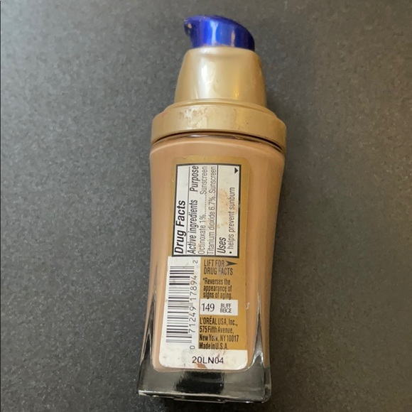 L’Oréal Visible Lift Foundation - Picture 2 of 2